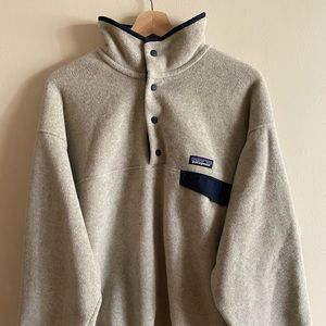 Patagonia classic popover/ mid layer